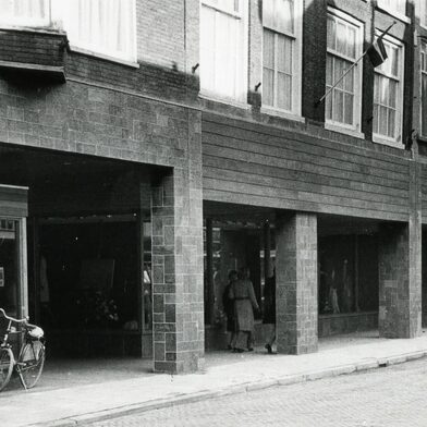 b64db001-0c5c-412a-bb33-718326436ba4